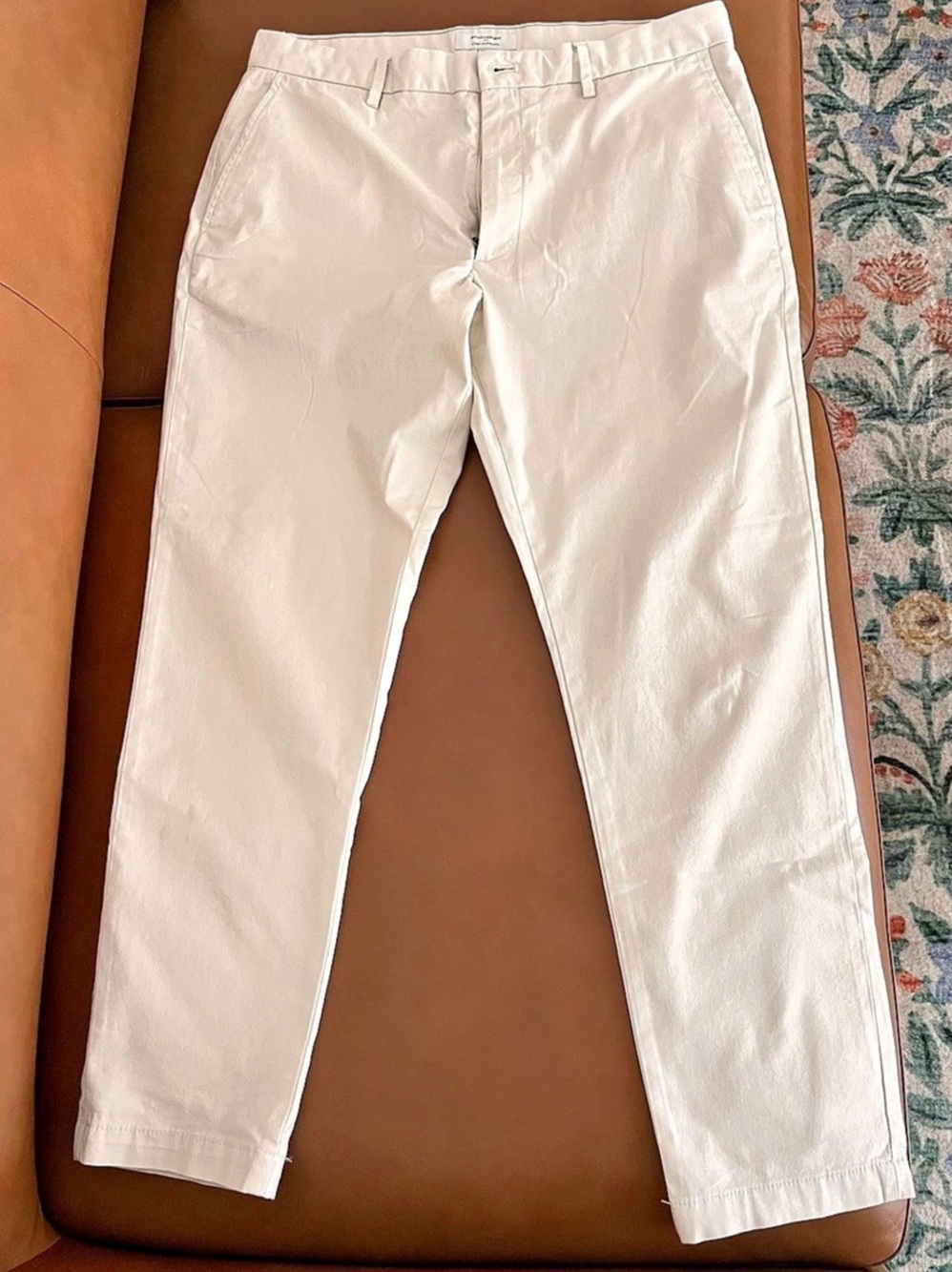 Banana Republic Lived-In Athletic Chino Straight Leg White Waist 35X30